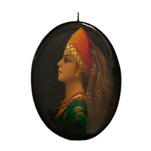Russian Miniature Lacquer Portrait Fedoskino Papier Mache Pendant Folk Art